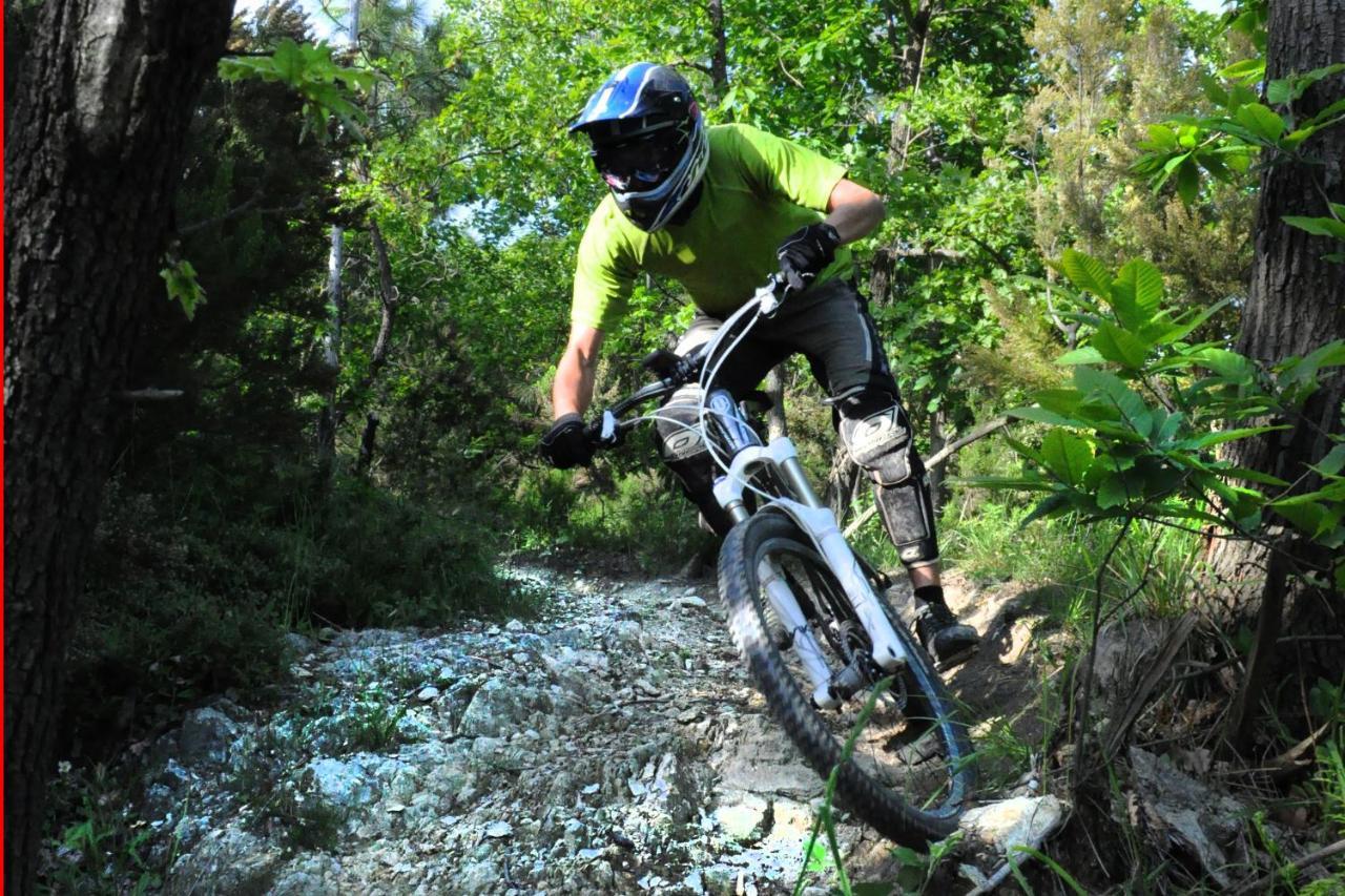 Residence Finale Bike And Beach Finale Ligure Exteriör bild